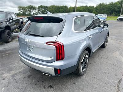 2023 Kia Telluride S   - Photo 8 - Schoolcraft, MI 49087