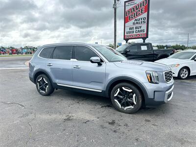 2023 Kia Telluride S   - Photo 2 - Schoolcraft, MI 49087