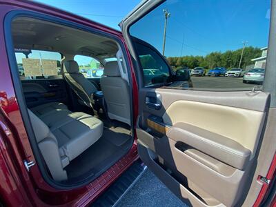 2017 GMC Sierra 1500 SLT   - Photo 15 - Schoolcraft, MI 49087