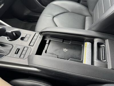 2021 Toyota Highlander XLE   - Photo 17 - Schoolcraft, MI 49087