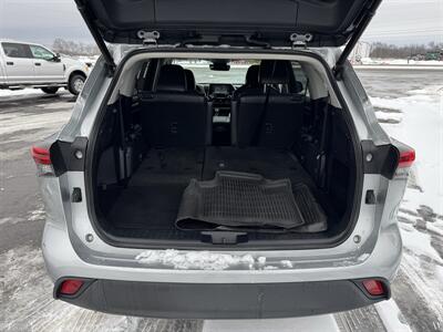 2021 Toyota Highlander XLE   - Photo 27 - Schoolcraft, MI 49087