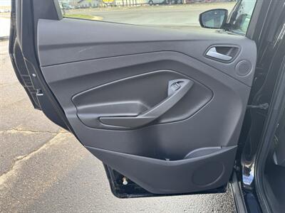 2016 Ford Escape Titanium   - Photo 19 - Schoolcraft, MI 49087