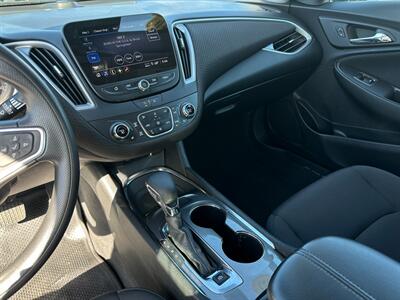 2023 Chevrolet Malibu LT   - Photo 36 - Schoolcraft, MI 49087