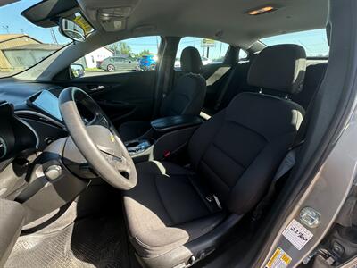 2023 Chevrolet Malibu LT   - Photo 30 - Schoolcraft, MI 49087
