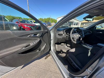 2023 Chevrolet Malibu LT   - Photo 25 - Schoolcraft, MI 49087