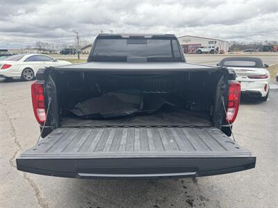 2019 GMC Sierra 1500 SLE   - Photo 23 - Schoolcraft, MI 49087