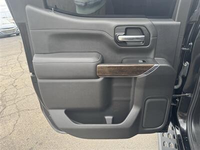 2019 GMC Sierra 1500 SLE   - Photo 19 - Schoolcraft, MI 49087