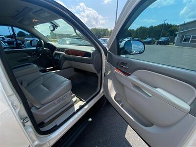 2014 GMC Yukon SLT   - Photo 10 - Schoolcraft, MI 49087