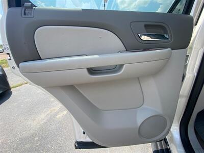2014 GMC Yukon SLT   - Photo 23 - Schoolcraft, MI 49087