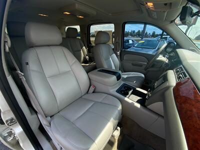 2014 GMC Yukon SLT   - Photo 13 - Schoolcraft, MI 49087