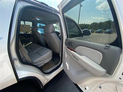2014 GMC Yukon SLT   - Photo 15 - Schoolcraft, MI 49087