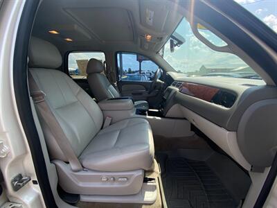 2014 GMC Yukon SLT   - Photo 12 - Schoolcraft, MI 49087