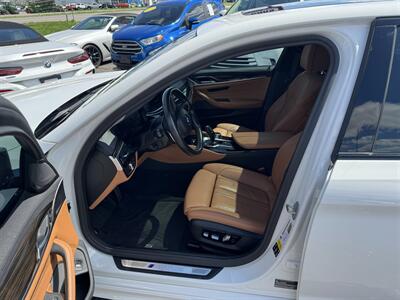 2020 BMW 5 Series M550i xDrive   - Photo 9 - Schoolcraft, MI 49087