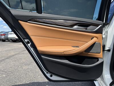 2020 BMW 5 Series M550i xDrive   - Photo 25 - Schoolcraft, MI 49087