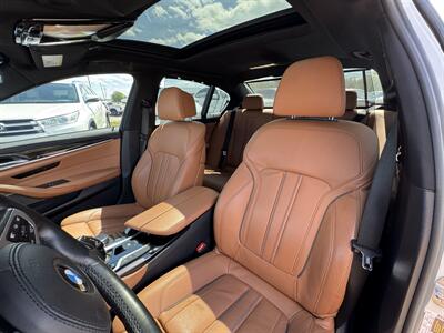 2020 BMW 5 Series M550i xDrive   - Photo 11 - Schoolcraft, MI 49087