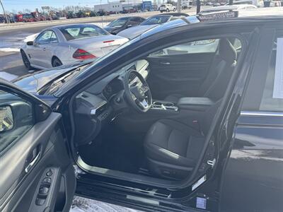 2024 Nissan Altima 2.5 SV   - Photo 8 - Schoolcraft, MI 49087