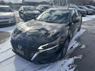 2024 Nissan Altima 2.5 SV   - Photo 5 - Schoolcraft, MI 49087