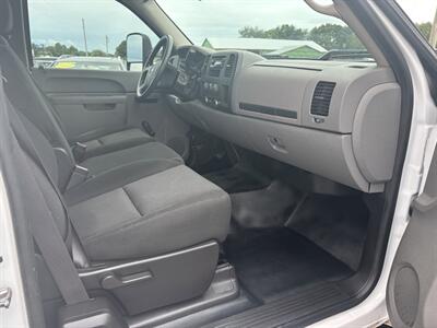 2012 GMC Sierra 2500HD Work Truck SOUTHERN TRUCK !!   - Photo 9 - Schoolcraft, MI 49087