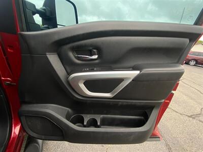 2019 Nissan Titan XD PRO-4X   - Photo 13 - Schoolcraft, MI 49087