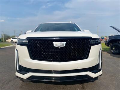 2021 Cadillac Escalade Sport   - Photo 3 - Schoolcraft, MI 49087
