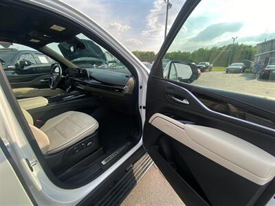 2021 Cadillac Escalade Sport   - Photo 7 - Schoolcraft, MI 49087