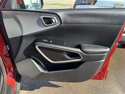 2020 Kia Soul LX   - Photo 25 - Schoolcraft, MI 49087