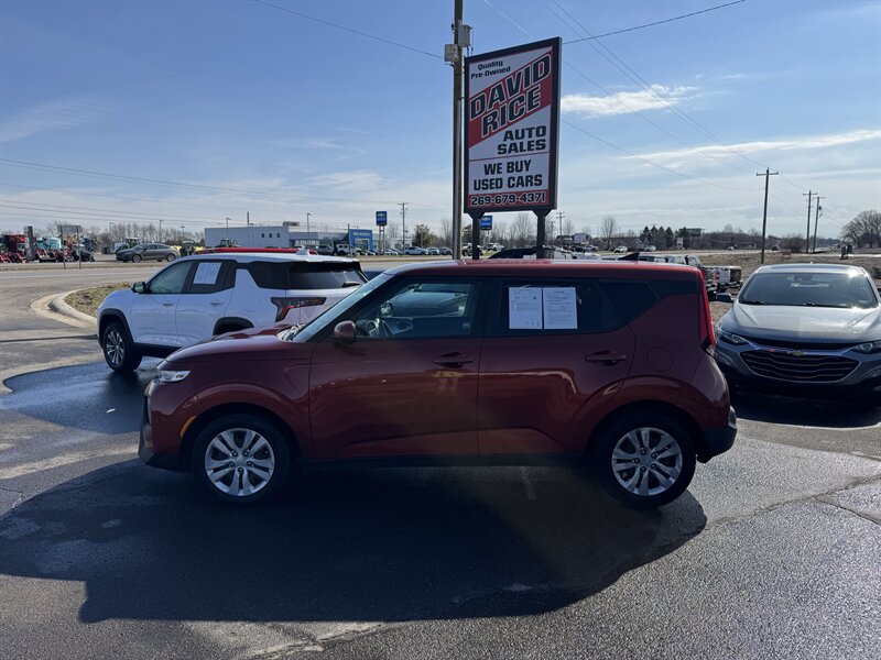 2020 Kia Soul LX   - Photo 1 - Schoolcraft, MI 49087
