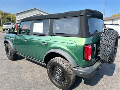 2022 Ford Bronco Black Diamond   - Photo 6 - Schoolcraft, MI 49087