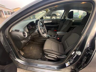2024 Kia Forte LXS   - Photo 20 - Schoolcraft, MI 49087
