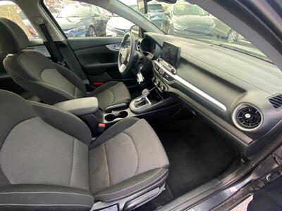 2024 Kia Forte LXS   - Photo 11 - Schoolcraft, MI 49087
