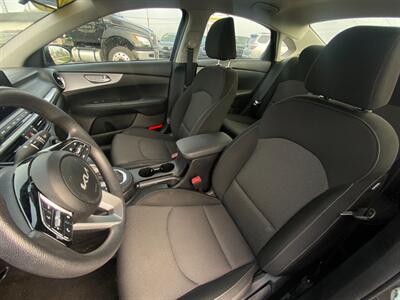 2024 Kia Forte LXS   - Photo 21 - Schoolcraft, MI 49087