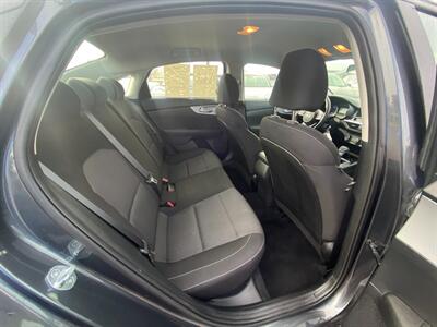 2024 Kia Forte LXS   - Photo 13 - Schoolcraft, MI 49087