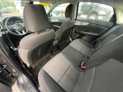 2024 Kia Forte LXS   - Photo 18 - Schoolcraft, MI 49087