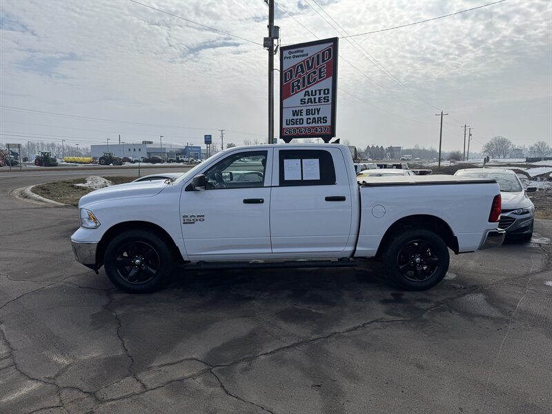 2022 RAM 1500 Classic SLT   - Photo 1 - Schoolcraft, MI 49087