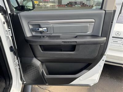 2022 RAM 1500 Classic SLT   - Photo 26 - Schoolcraft, MI 49087