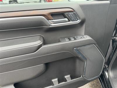 2024 GMC Sierra 1500 SLT - Photo 6 - Schoolcraft, MI 49087