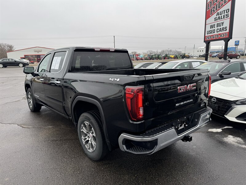 2024 GMC Sierra 1500 SLT Crew Cab 4WD