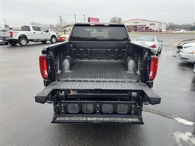 2024 GMC Sierra 1500 SLT - Photo 22 - Schoolcraft, MI 49087