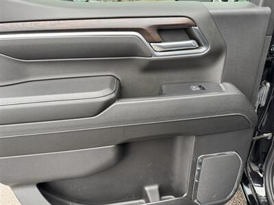 2024 GMC Sierra 1500 SLT - Photo 19 - Schoolcraft, MI 49087