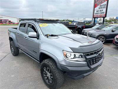 2019 Chevrolet Colorado ZR2   - Photo 2 - Schoolcraft, MI 49087