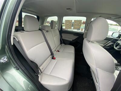 2015 Subaru Forester 2.5i Premium   - Photo 10 - Schoolcraft, MI 49087