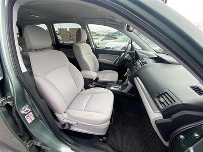 2015 Subaru Forester 2.5i Premium   - Photo 8 - Schoolcraft, MI 49087