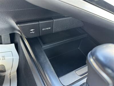 2018 Toyota Camry SE   - Photo 13 - Schoolcraft, MI 49087