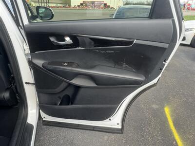 2020 Kia Sorento L   - Photo 23 - Schoolcraft, MI 49087