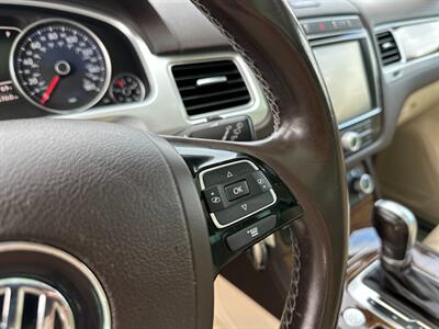 2015 Volkswagen Touareg TDI Sport   - Photo 35 - Schoolcraft, MI 49087