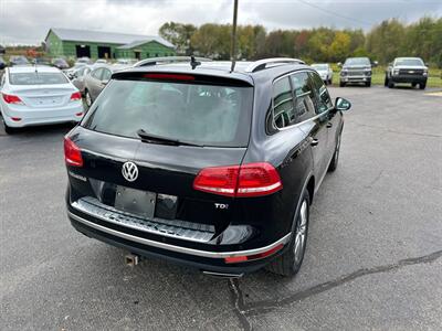 2015 Volkswagen Touareg TDI Sport   - Photo 9 - Schoolcraft, MI 49087