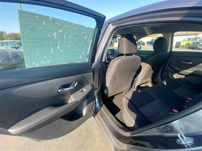2023 Nissan Sentra SV   - Photo 15 - Schoolcraft, MI 49087