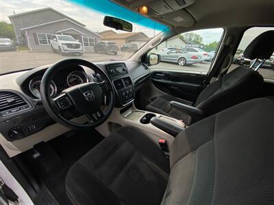 2016 Dodge Grand Caravan SXT   - Photo 29 - Schoolcraft, MI 49087