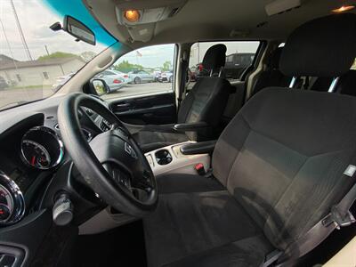 2016 Dodge Grand Caravan SXT   - Photo 30 - Schoolcraft, MI 49087