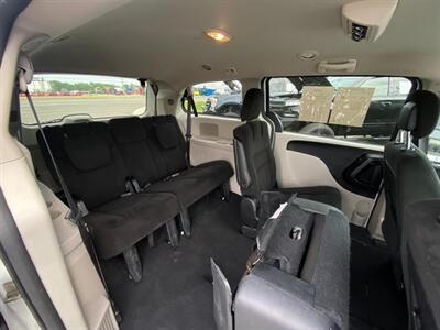 2016 Dodge Grand Caravan SXT   - Photo 17 - Schoolcraft, MI 49087